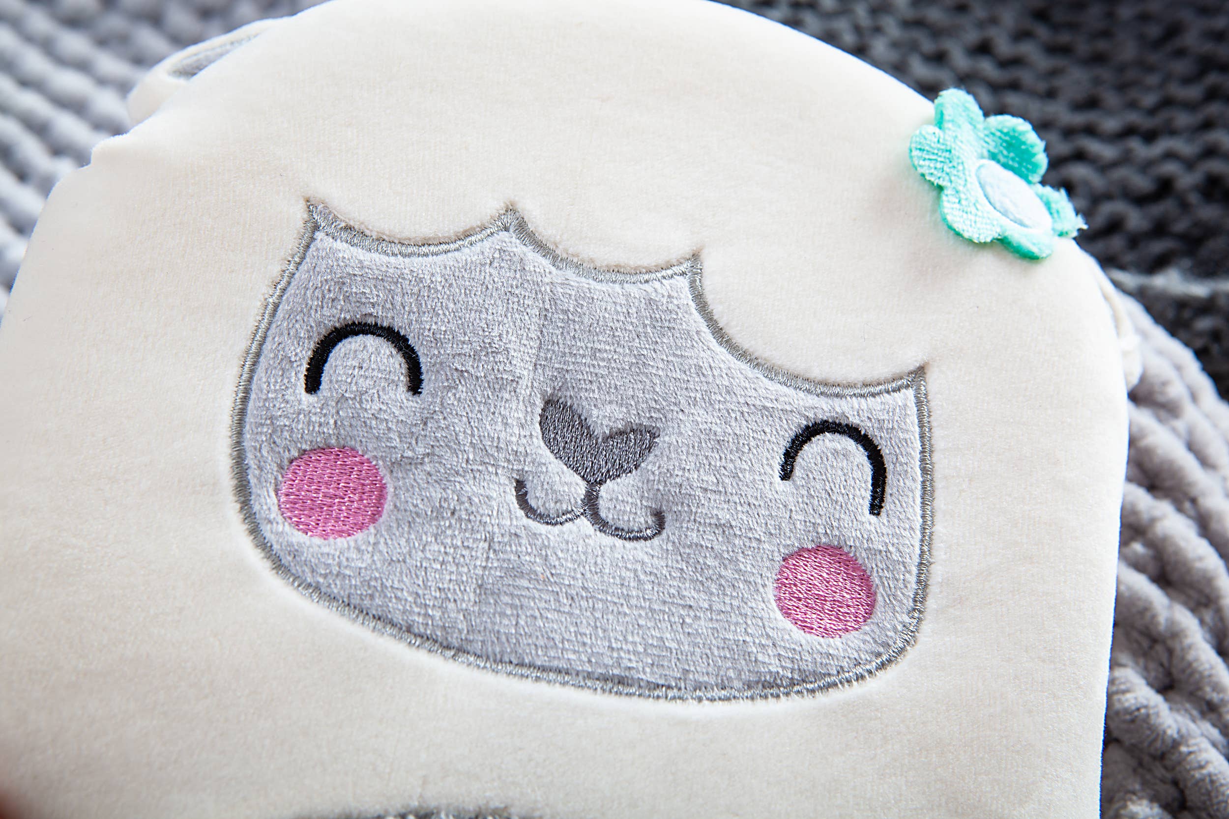 Squish and Snugg: Sweet Lamb Jesus Board Book (Plush Book, Ages 3+)
