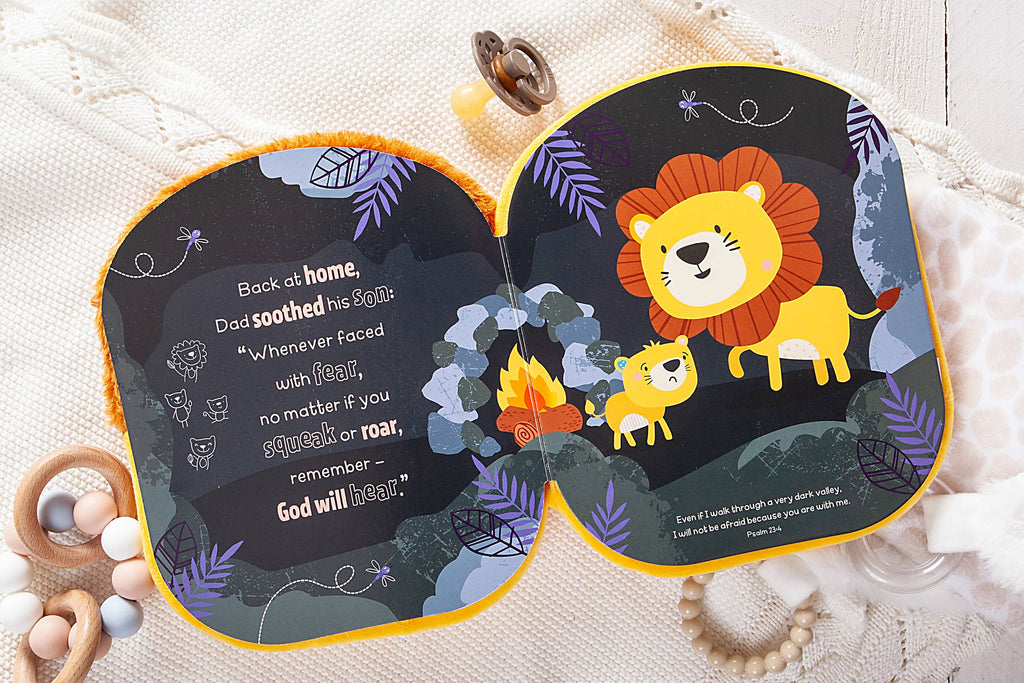 Squish and Snugg: Lion (Plush Book, Easter Basket Gifts)